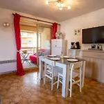 아파트 Les Regatiers By Interhome *