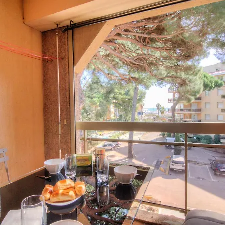 Les Regatiers By Interhome דירה