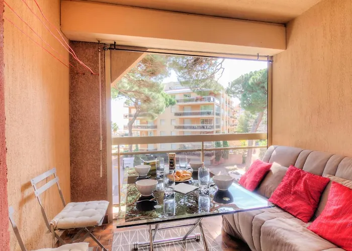 Les Regatiers By Interhome Hyères